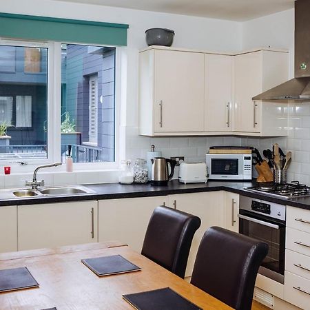 Beautiful, Contemporary 3 Bedroom Apartment Bath Extérieur photo